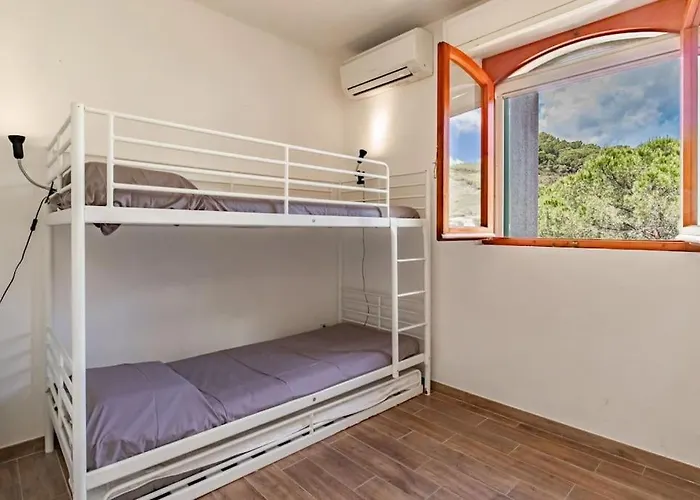 Scirocco Est * Лакона