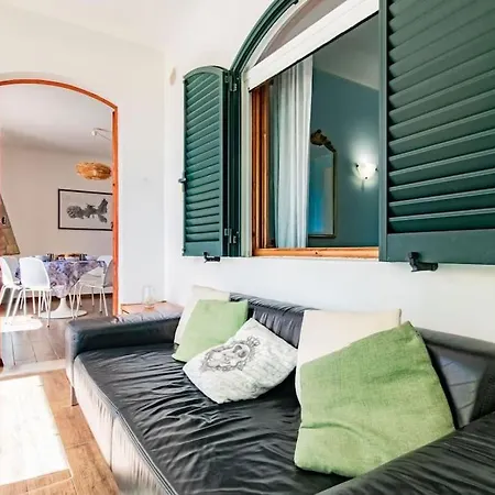 Scirocco Est ラコナ