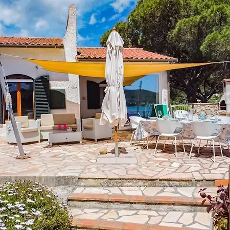 別荘 Scirocco Est *