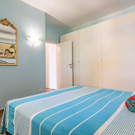 Scirocco Est Semesterbostad Lacona