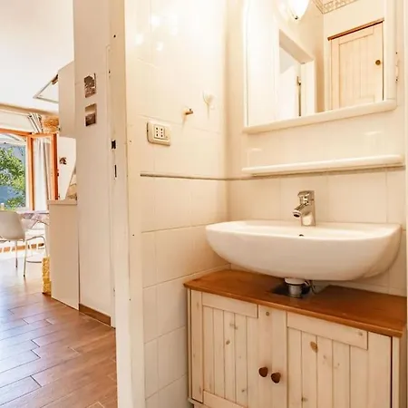 Scirocco Est 別荘 ラコナ