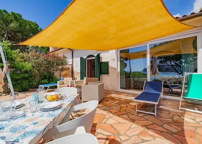 Dom wakacyjny Scirocco Est