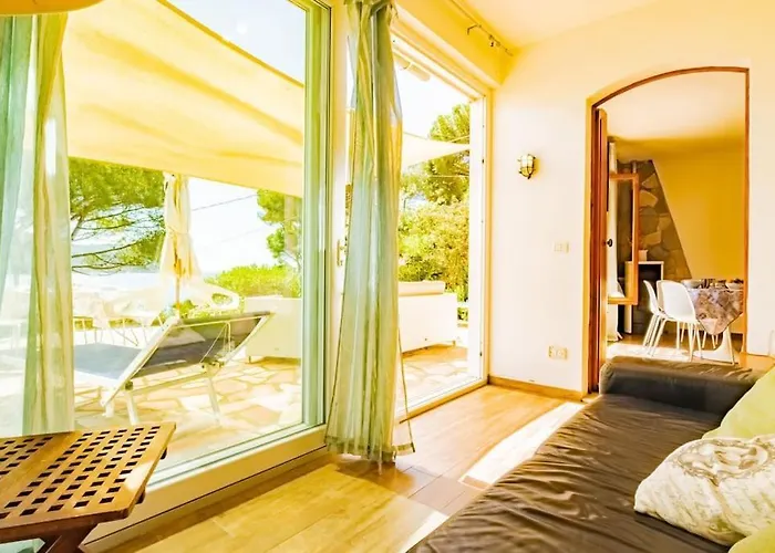 Scirocco Est Holiday home *