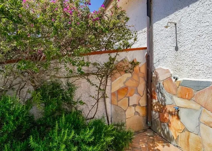 Holiday home Scirocco Est *